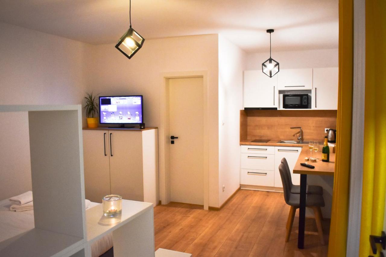 Apartmany Runi สตารา เลชนา ภายนอก รูปภาพ