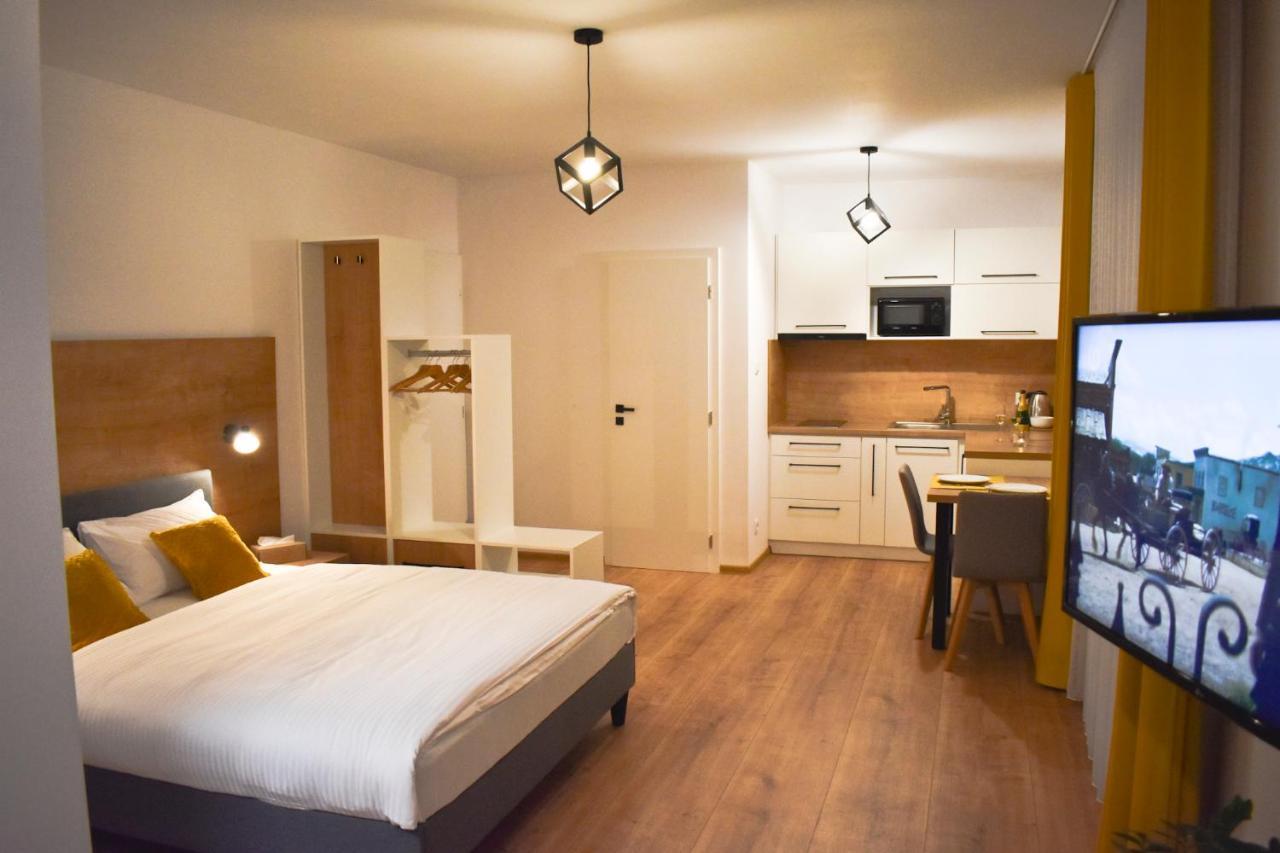 Apartmany Runi สตารา เลชนา ภายนอก รูปภาพ
