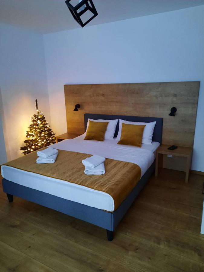 Apartmany Runi สตารา เลชนา ภายนอก รูปภาพ